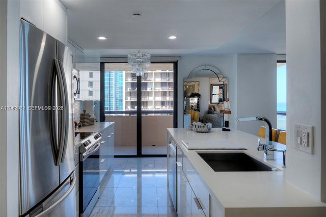 2555 Collins Avenue 1400, Miami Beach, FL 33140