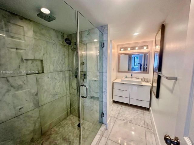 2555 Collins Avenue 1400, Miami Beach, FL 33140
