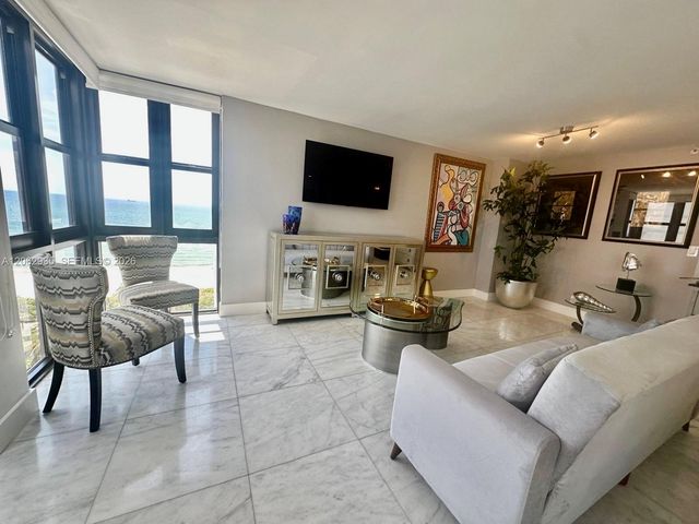 2555 Collins Avenue 1400, Miami Beach, FL 33140