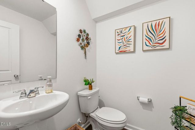 485 Barnes Landing Drive, Four Oaks, NC 27524