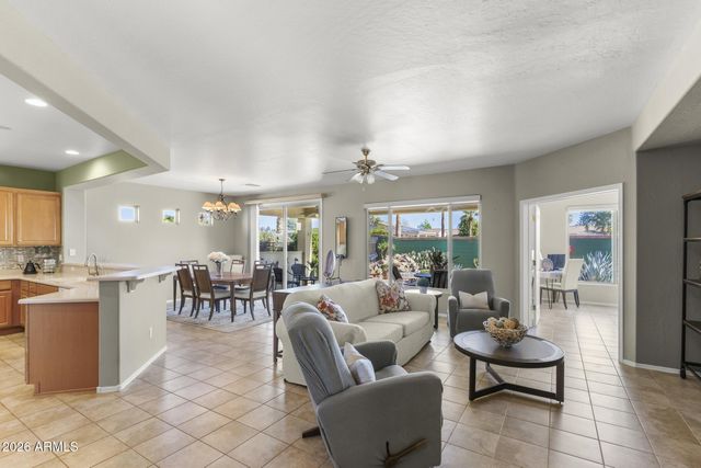 22517 N MONTECITO Avenue, Sun City West, AZ 85375