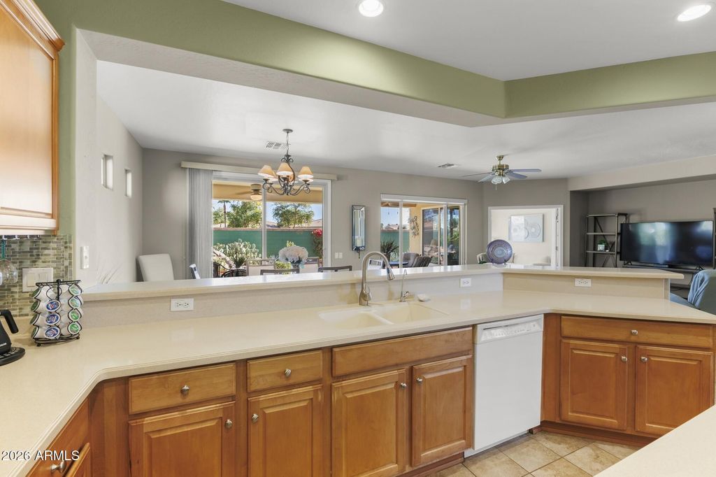 Image 10 of property listing at 22517 N MONTECITO Avenue, Sun City West, AZ 85375