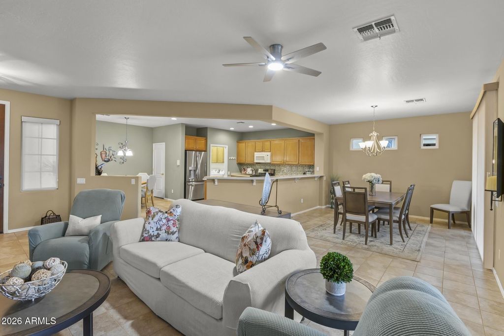 Image 3 of property listing at 22517 N MONTECITO Avenue, Sun City West, AZ 85375