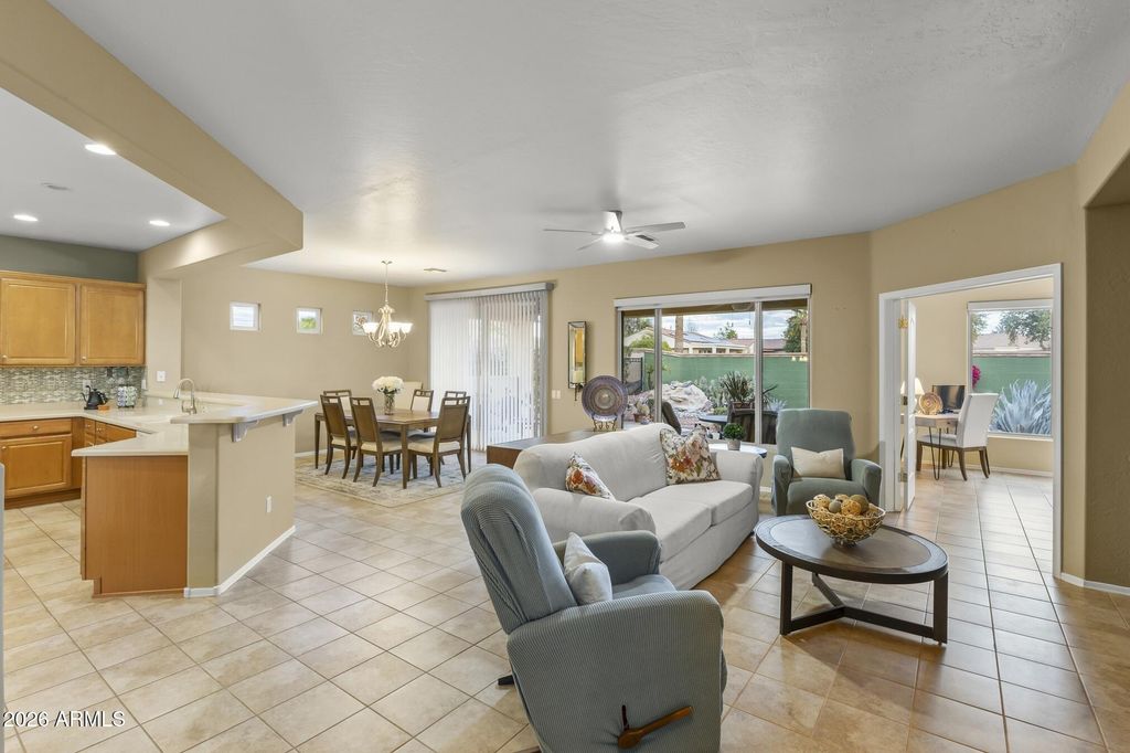 Image 5 of property listing at 22517 N MONTECITO Avenue, Sun City West, AZ 85375