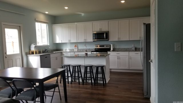 4044 Sun Meadow, Seguin, TX 78155