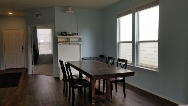 4044 Sun Meadow, Seguin, TX 78155