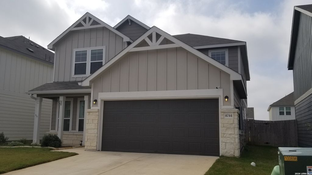 4044 Sun Meadow, Seguin, TX 78155