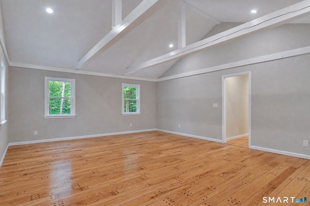 10 Leopard Drive, Newtown, CT 06482