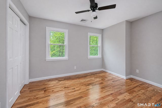 10 Leopard Drive, Newtown, CT 06482