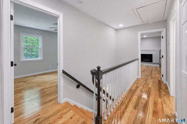10 Leopard Drive, Newtown, CT 06482