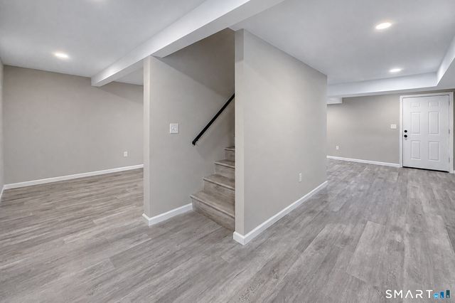 10 Leopard Drive, Newtown, CT 06482
