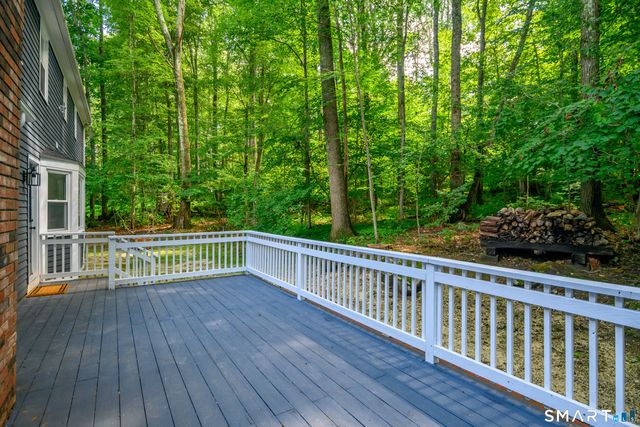 10 Leopard Drive, Newtown, CT 06482