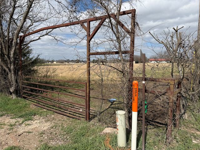 5793 County Road 4062, Scurry, TX 75158