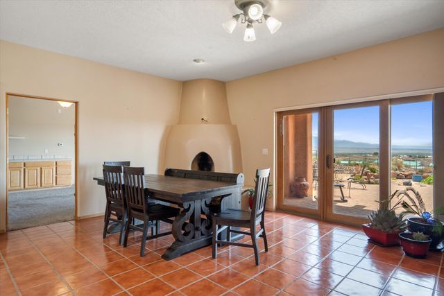 1420 Gros Ventre Drive NE, Rio Rancho, NM 87144