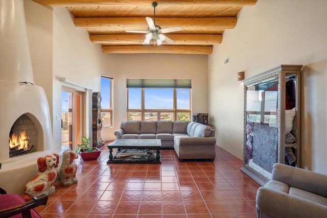 1420 Gros Ventre Drive NE, Rio Rancho, NM 87144