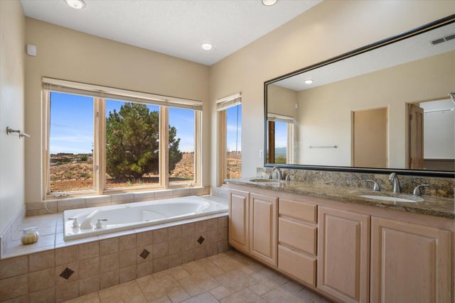 1420 Gros Ventre Drive NE, Rio Rancho, NM 87144