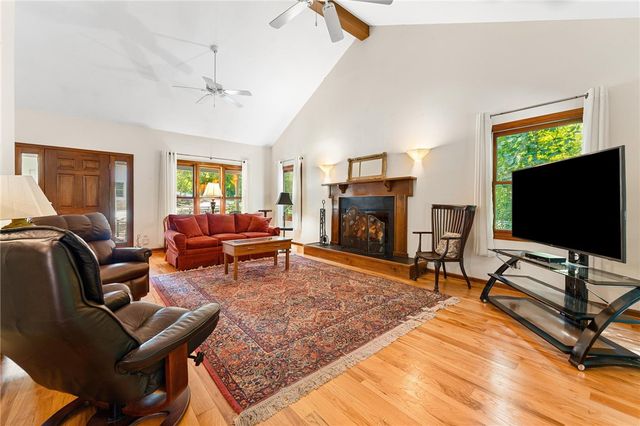 600 Point Road, Westminster, SC 29693