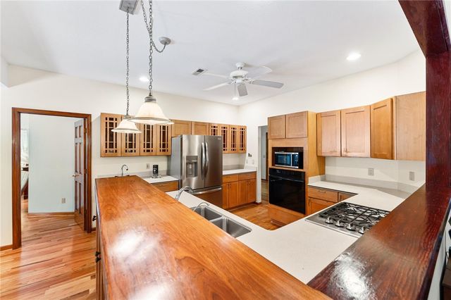 600 Point Road, Westminster, SC 29693