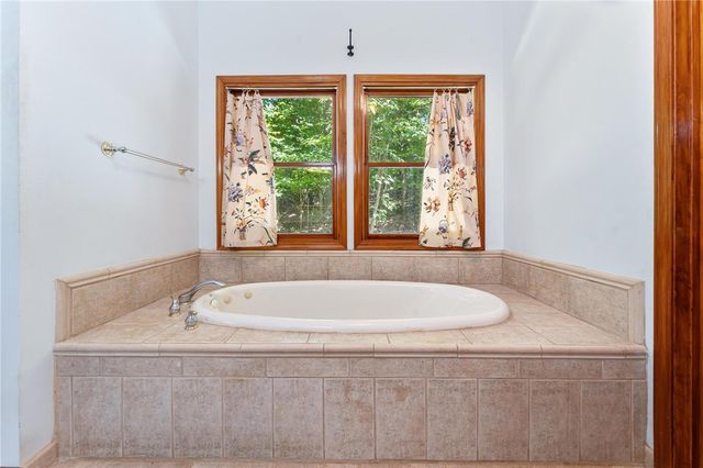 600 Point Road, Westminster, SC 29693