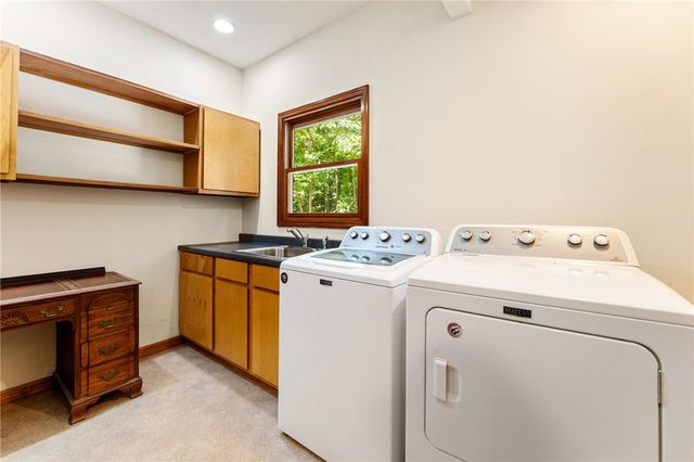 600 Point Road, Westminster, SC 29693