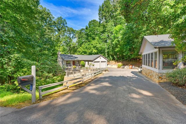 600 Point Road, Westminster, SC 29693