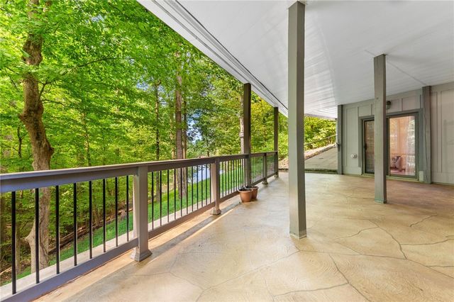 600 Point Road, Westminster, SC 29693