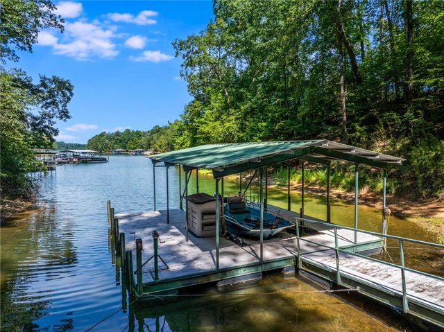 600 Point Road, Westminster, SC 29693