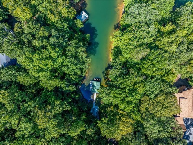 600 Point Road, Westminster, SC 29693