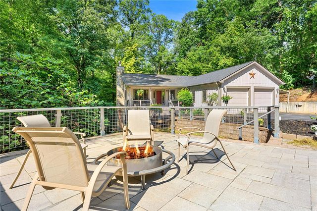 600 Point Road, Westminster, SC 29693