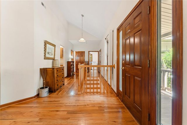 600 Point Road, Westminster, SC 29693