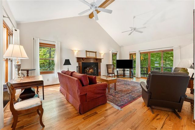 600 Point Road, Westminster, SC 29693