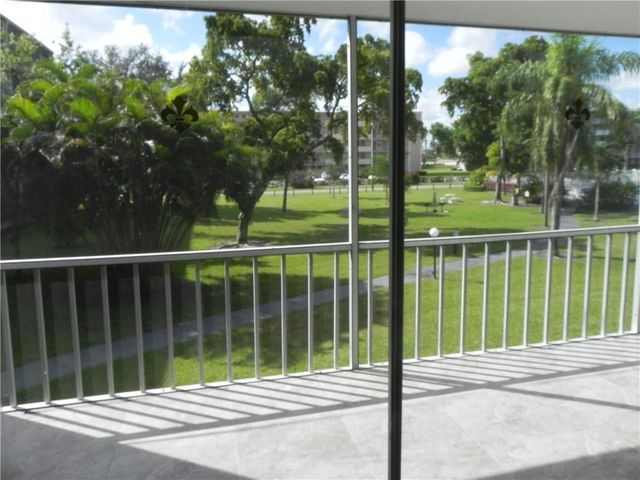 4650 Washington Street 207, Hollywood, FL 33021