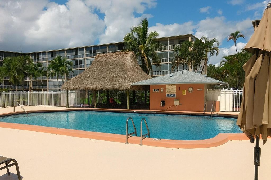 4650 Washington Street 207, Hollywood, FL 33021