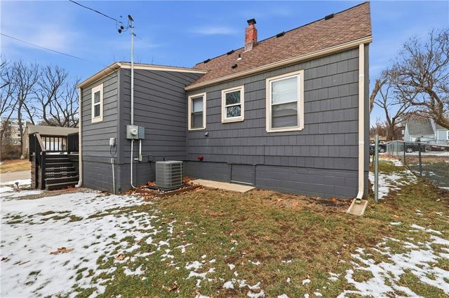 1201 E 80th Terrace, Kansas City, MO 64131