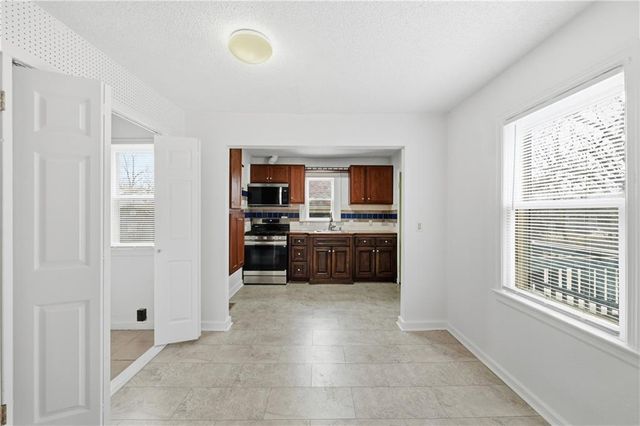 1201 E 80th Terrace, Kansas City, MO 64131