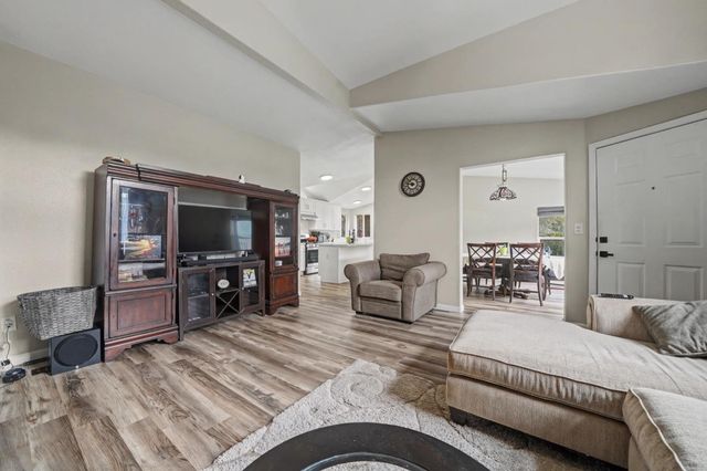 13890 Shake Ridge Rd, Sutter Creek, CA 95685