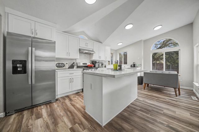 13890 Shake Ridge Rd, Sutter Creek, CA 95685