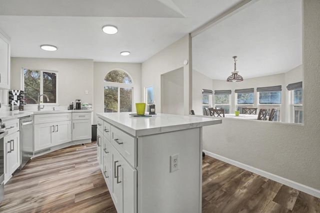 13890 Shake Ridge Rd, Sutter Creek, CA 95685