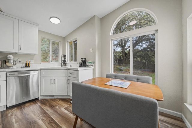 13890 Shake Ridge Rd, Sutter Creek, CA 95685