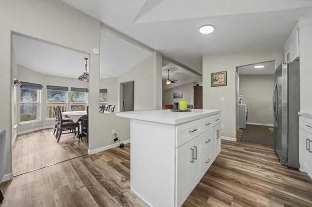 13890 Shake Ridge Rd, Sutter Creek, CA 95685