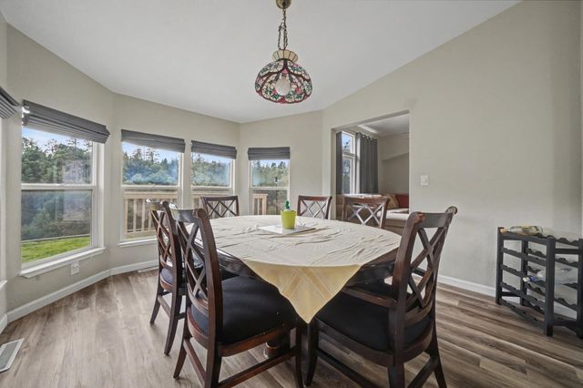 13890 Shake Ridge Rd, Sutter Creek, CA 95685