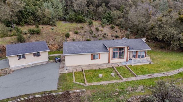 13890 Shake Ridge Rd, Sutter Creek, CA 95685