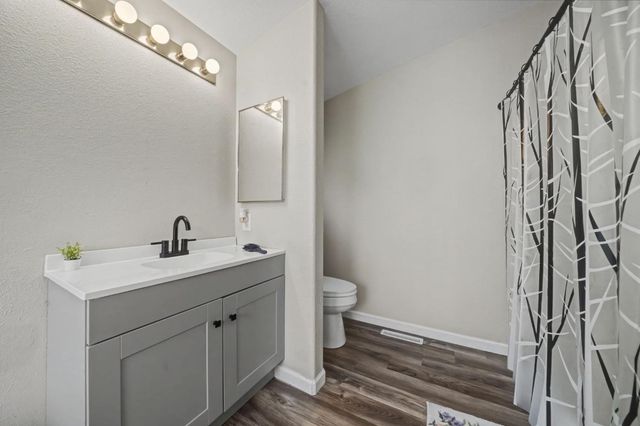 13890 Shake Ridge Rd, Sutter Creek, CA 95685