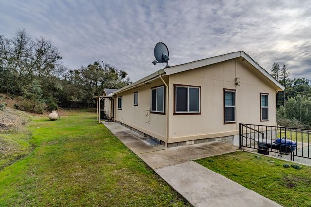 13890 Shake Ridge Rd, Sutter Creek, CA 95685