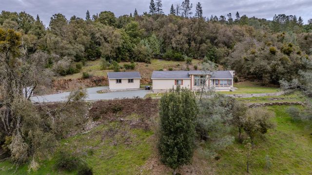 13890 Shake Ridge Rd, Sutter Creek, CA 95685