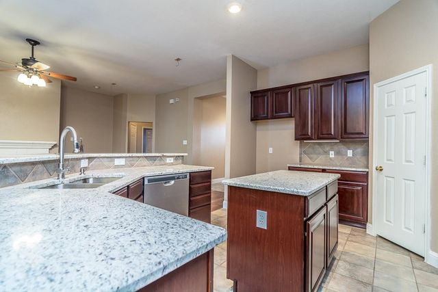 5512 Glenview Lane, The Colony, TX 75056