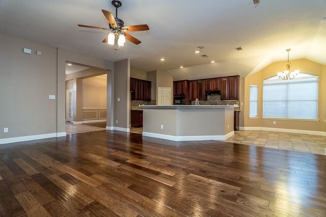 5512 Glenview Lane, The Colony, TX 75056