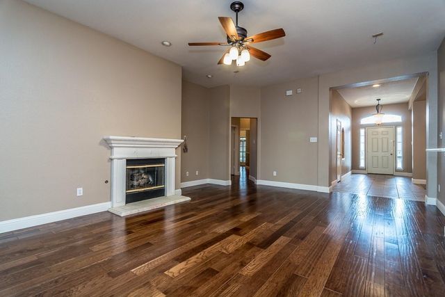 5512 Glenview Lane, The Colony, TX 75056