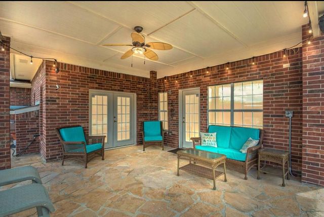 303 N Elder Grove Drive, Pearland, TX 77584