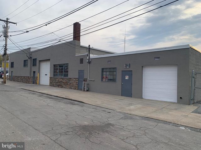 10-28 S 3RD ST, Lansdowne, PA 19050